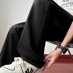 Men's Black Straight-Leg Chinos - Sleek Everyday Style